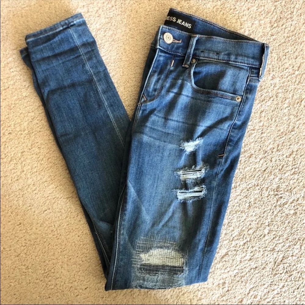 Express mid rise skinny destroyed jeans size 2R